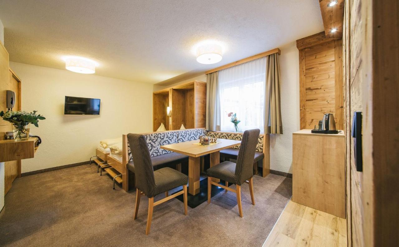 Arlen Lodge Hotel Inkl Premium Karte Im Sommer Sankt Anton am Arlberg Exterior foto