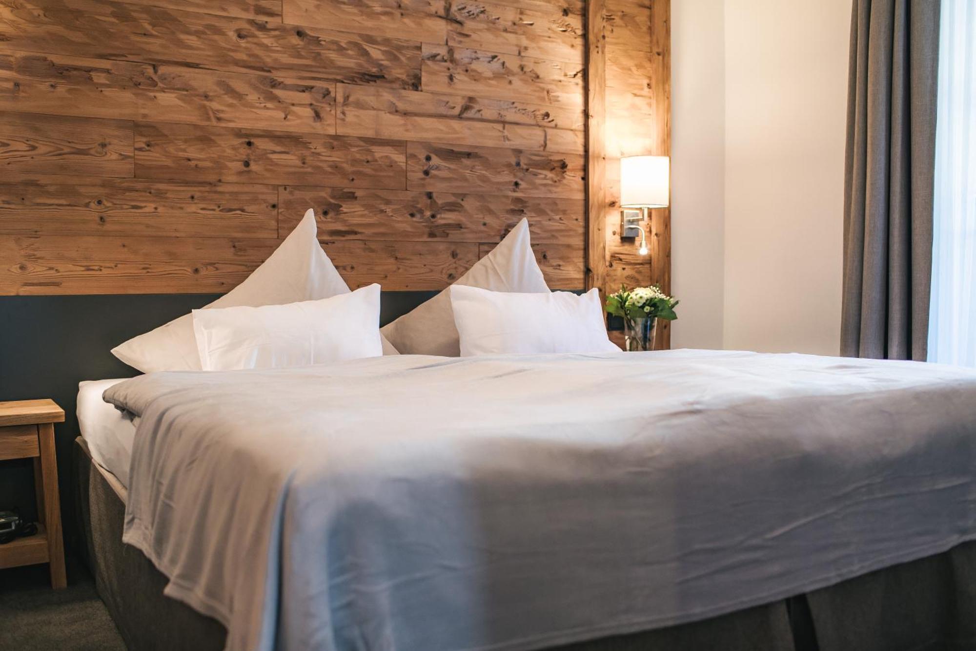 Arlen Lodge Hotel Inkl Premium Karte Im Sommer Sankt Anton am Arlberg Exterior foto