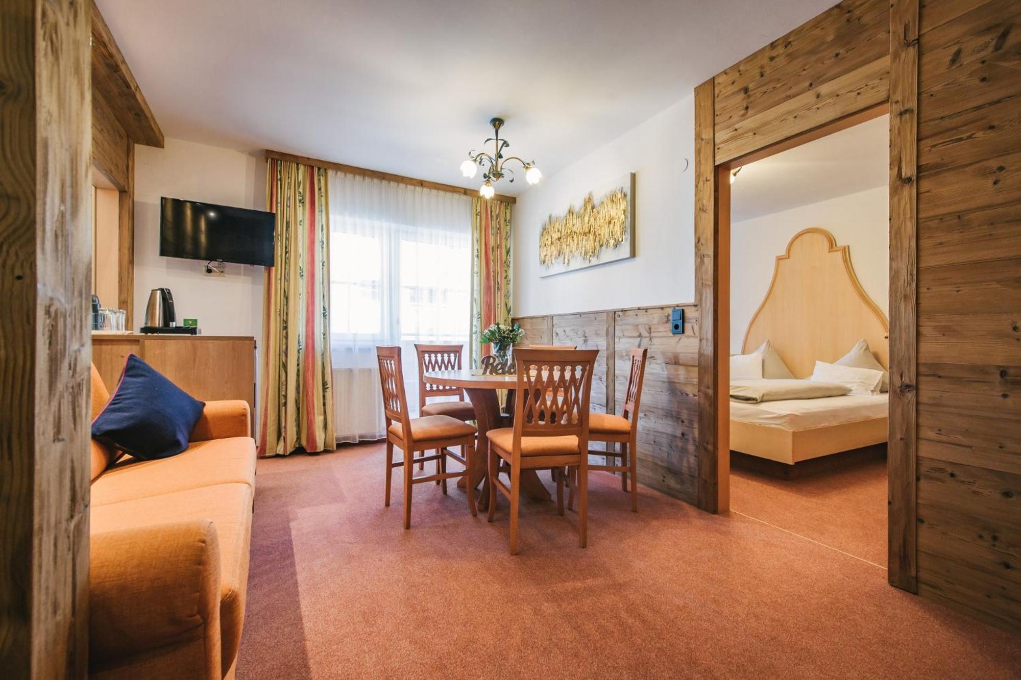 Arlen Lodge Hotel Inkl Premium Karte Im Sommer Sankt Anton am Arlberg Exterior foto